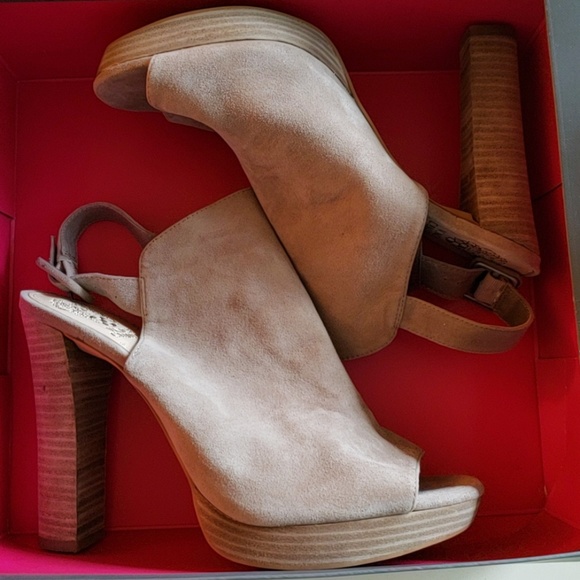 Vince Camuto Gilsa Peep Toe Bootie size 10 - Picture 5 of 6